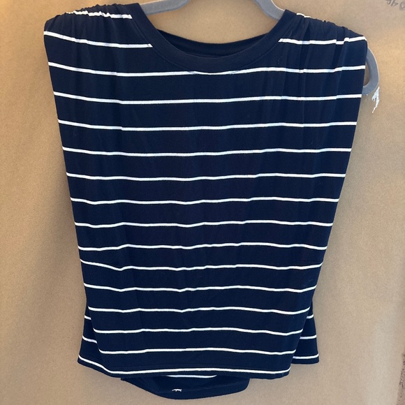 Top - Picture 1 of 2